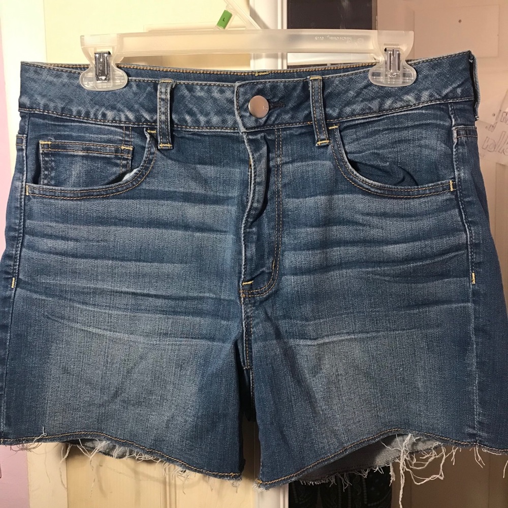 American Eagle Hi Rise Shortie
